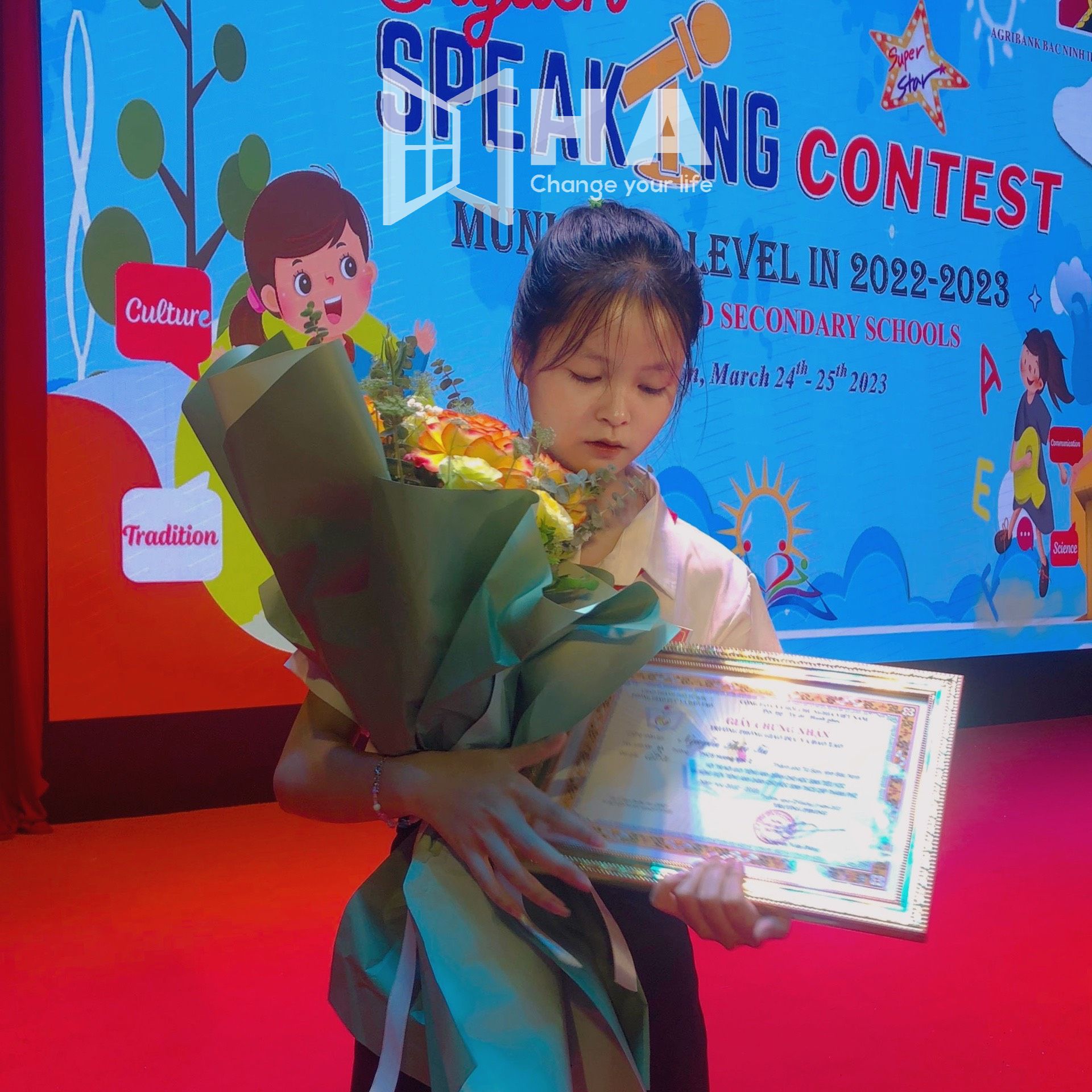 Bạn Nguyễn Thảo Tú xuất sắc giành giải Ba cuộc thi Hùng biện toàn TP Từ Sơn