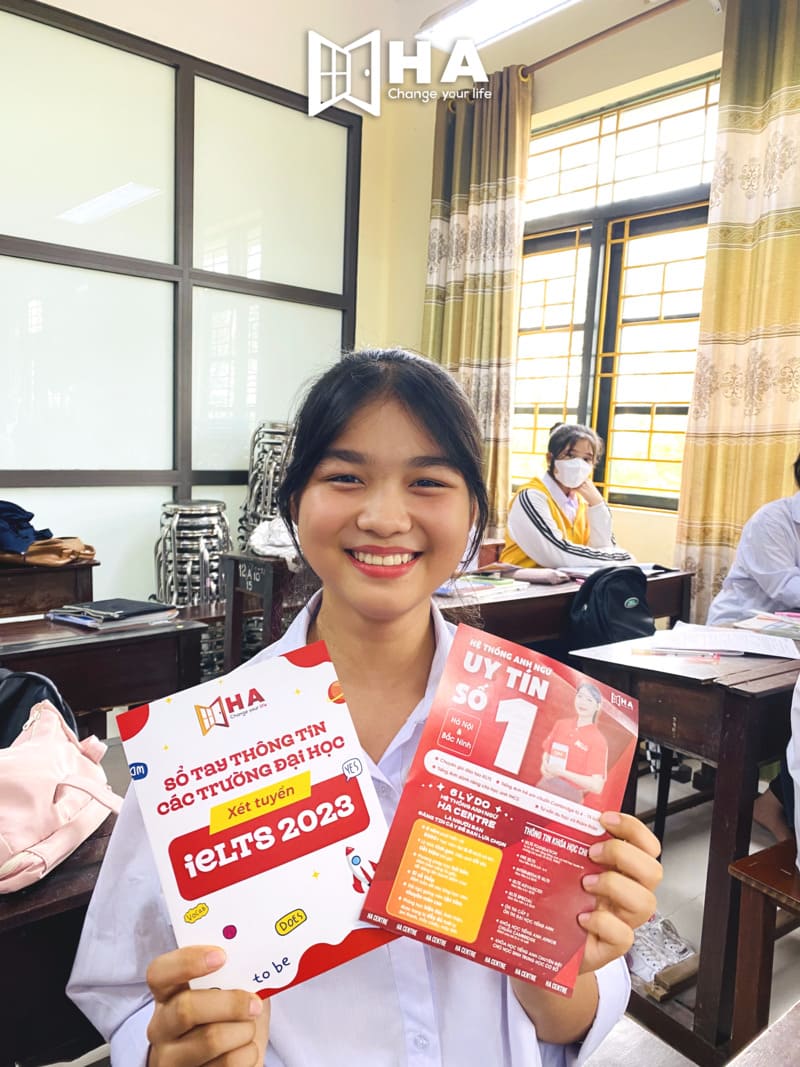 HA Centre gặp gỡ học sinh THPT Thuận Thành 1