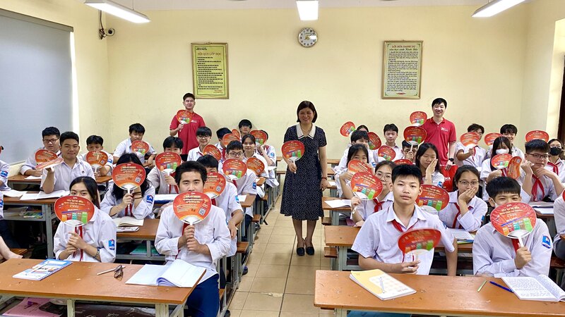 HA Centre giao lưu cùng học sinh THCS Tương Giang, Từ Sơn