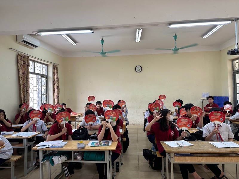 HA Centre đồng hành cùng học sinh trường THCS Châu Khê, Từ Sơn