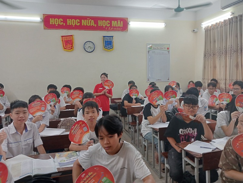 HA Centre giao lưu cùng học sinh trường THCS Nguyễn Văn Cừ, Từ Sơn