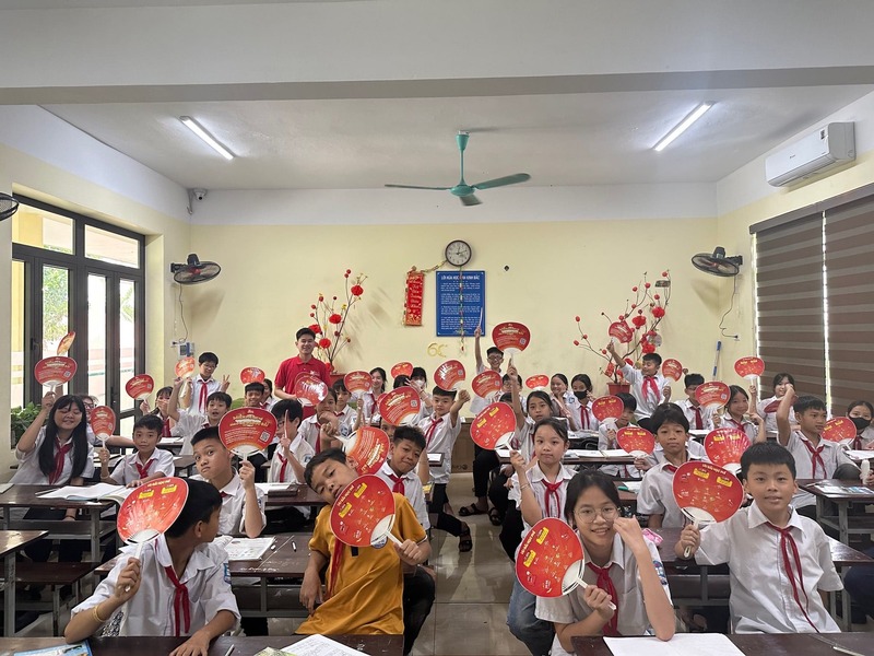 HA Centre giao lưu cùng học sinh trường THCS Nguyễn Văn Cừ, Từ Sơn