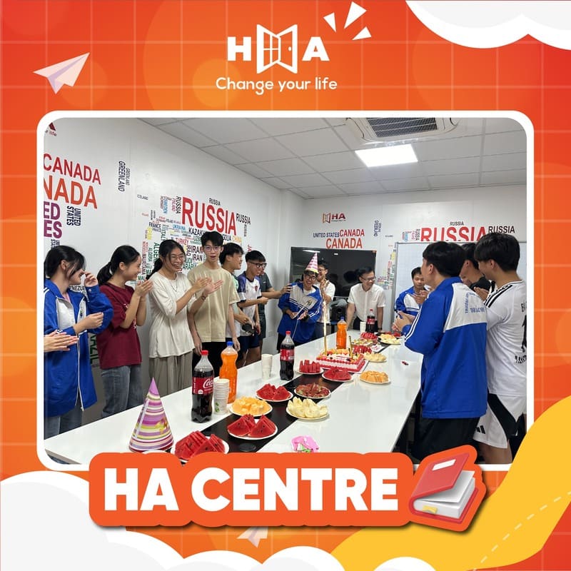 Tiệc nhỏ trước giờ thi 24/8 cho học viên cơ sở Thuận Thành